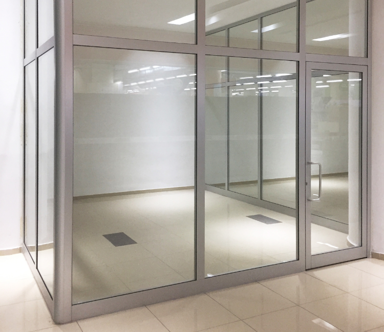 Seattle Commercial Glass Partition Installation and Repair Services